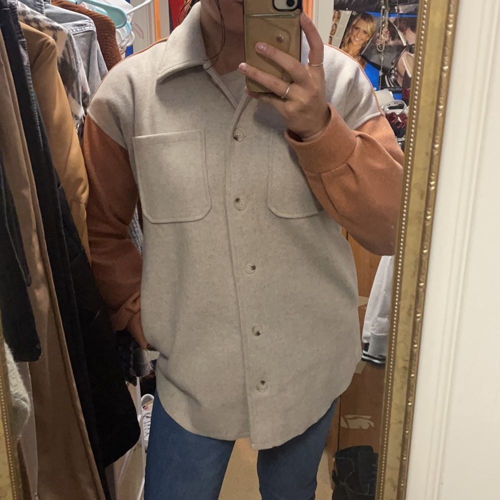 VICI Colorblock Oversized Button Up Shacket. Size S